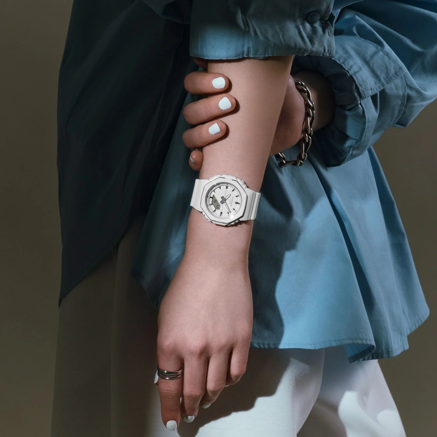 G-Shock Midsize CasiOak GMAP2110-7A