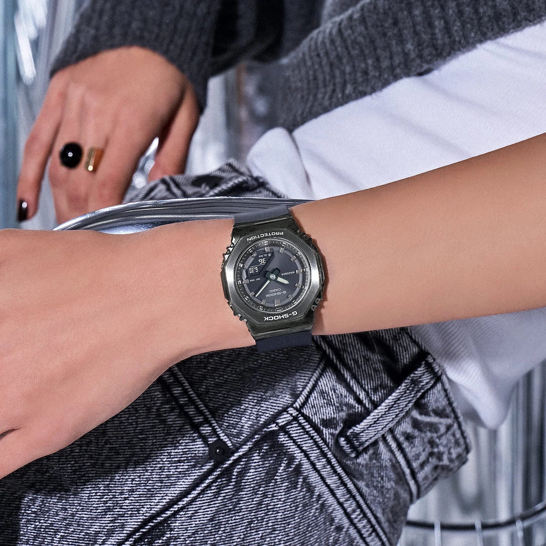 gms2110b-8a-g-shock-662584_1800x1800_26a85916-d41a-4266-83d6-36417c2fab84.webp